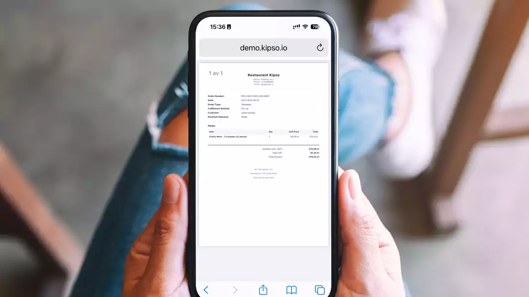 Mobil som viser en ryddig kvittering rett etter bestilling